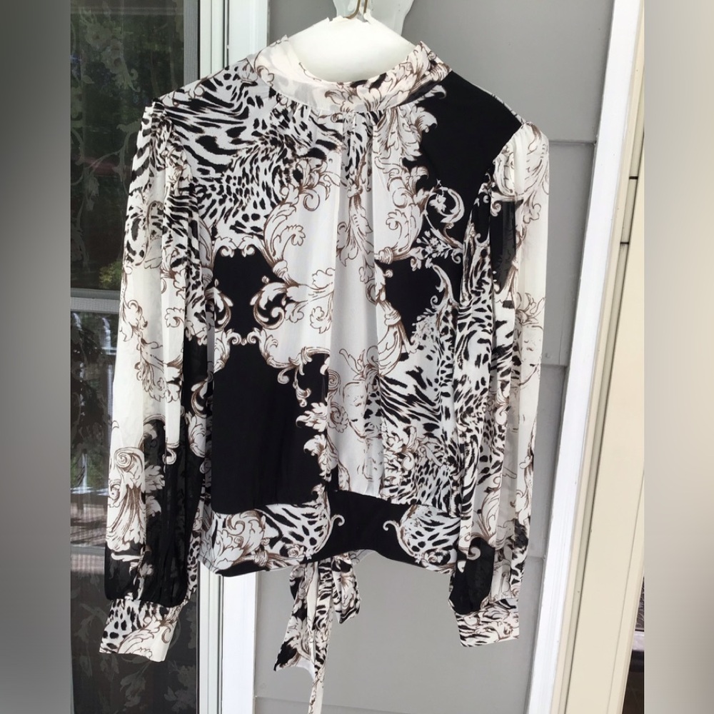 Ladies blouse EMBER medium Victorian style animal print high neck style VTG